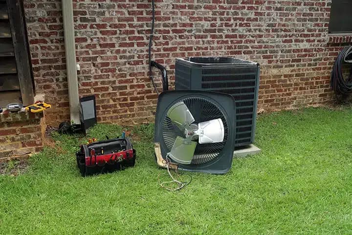 Air Conditioning unit outside of home in Lexington KY